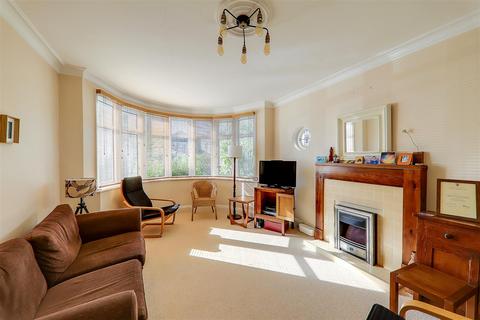 3 bedroom detached house for sale, Lavington Road, Worthing
