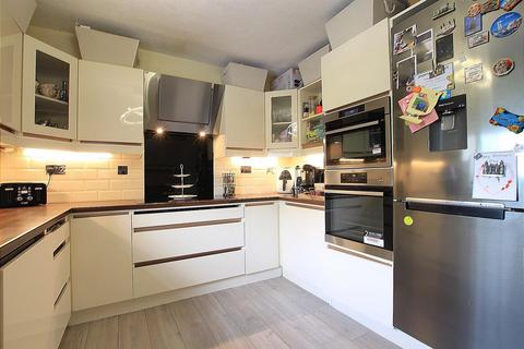 40 Wheatlands, Hounslow, TW5 0SA