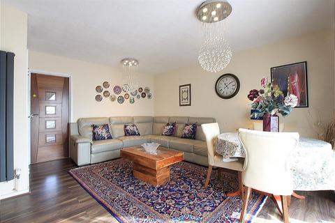 40 Wheatlands, Hounslow, TW5 0SA