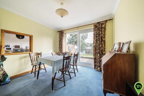 40 Fairmead Crescent, Edgware, HA8 8YQ