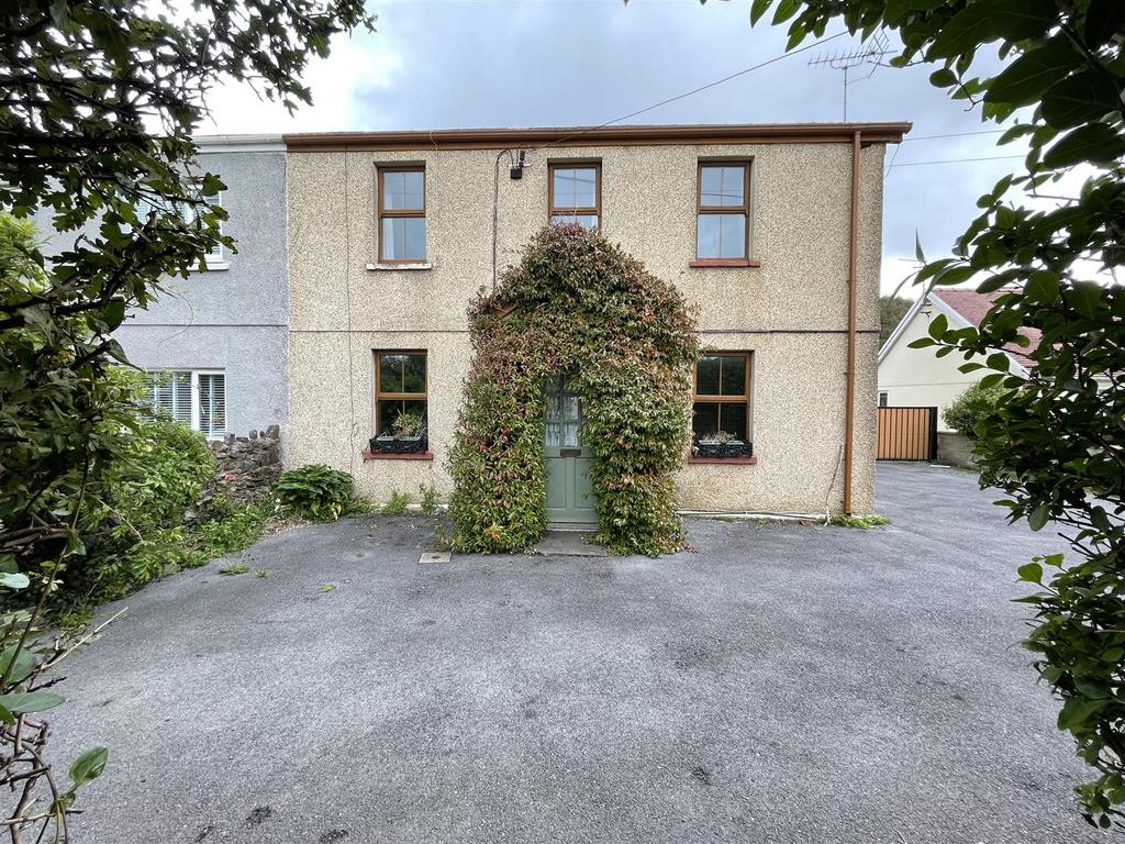 Lando Road, Pembrey, Burry Port 3 bed semidetached house for sale £