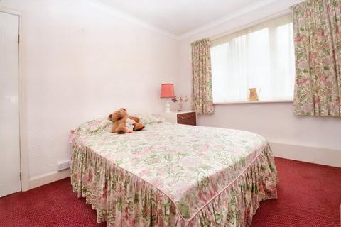 4 Cyprus Mount, Wakefield, WF1 2RH