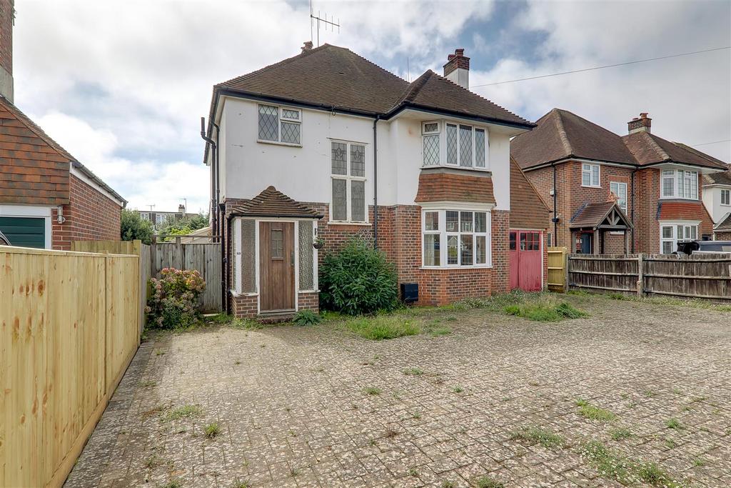 Lavington Road, Worthing 3 bed detached house for sale £650,000