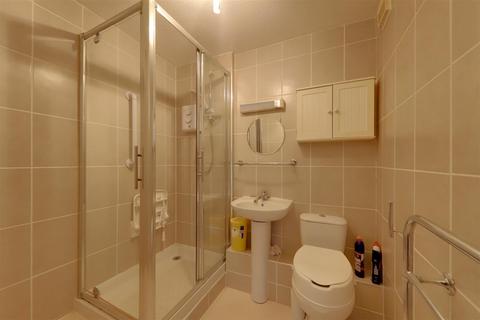 1 bedroom retirement property for sale, South Farm Road, Worthing