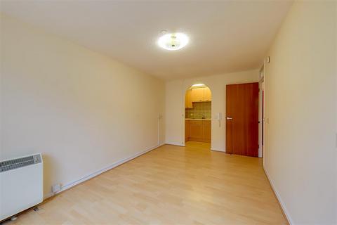 undefined, South Farm Road, Worthing