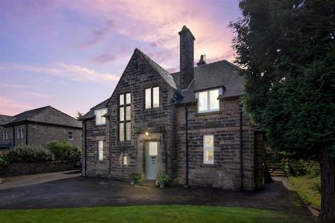 6 bedroom detached house for sale, Lismore Road, Buxton