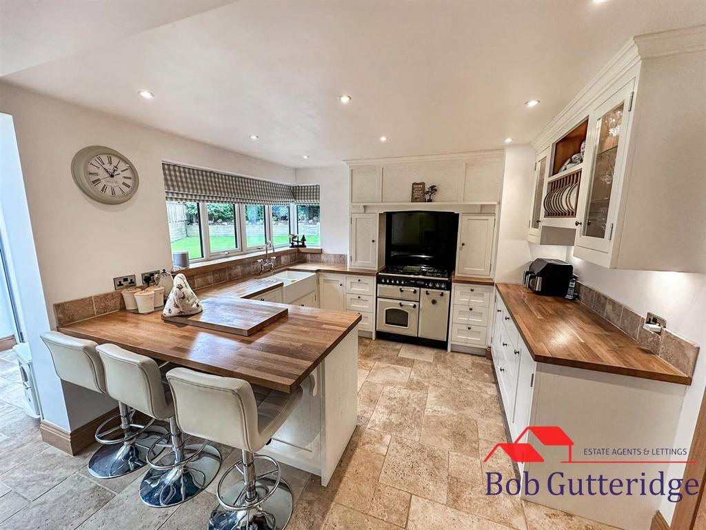 Bespoke made fitted kitchen / breakfast room