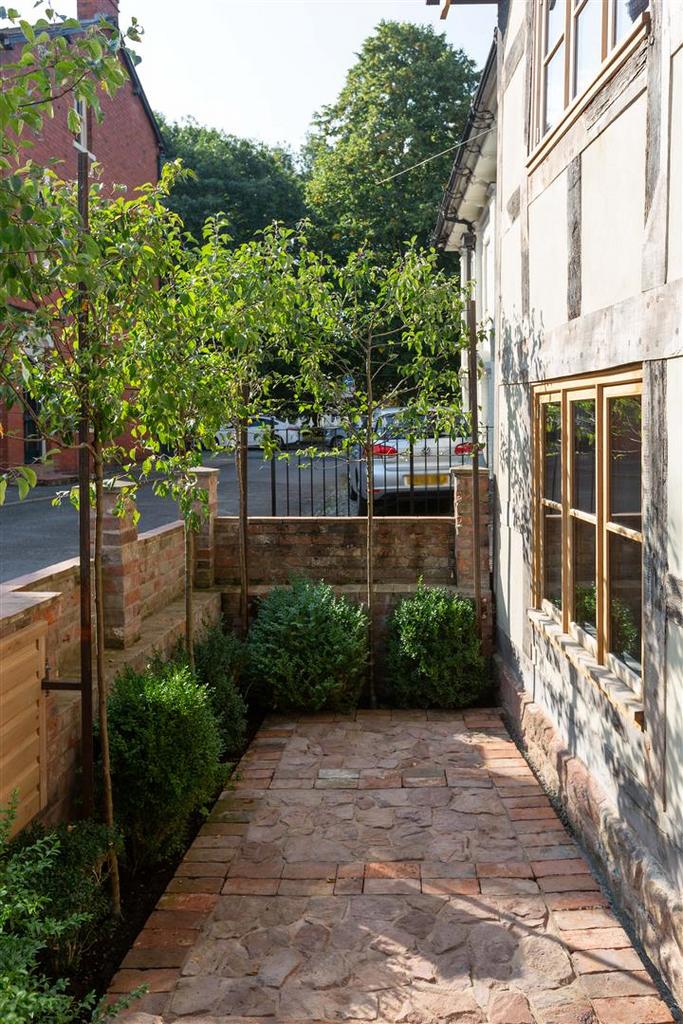 Terrace.jpg