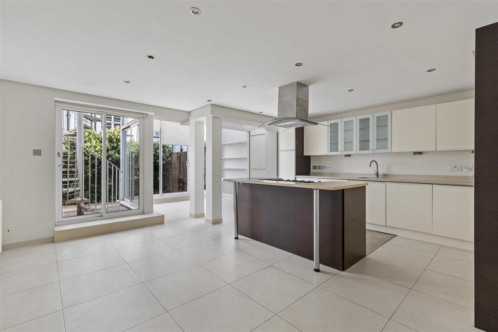 Crossfield Road, Belsize Park, NW3 5 bed house for sale £1,695,000