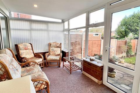 3 bedroom semi-detached house for sale, Laneside Avenue, Streetly, Sutton Coldfield