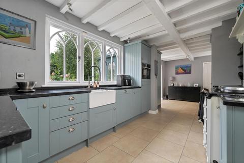 Southfields Main Road, Hawksworth, Nottingham, NG13 9DD