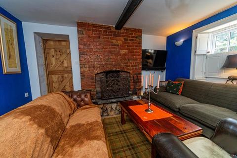 2 bedroom cottage for sale, High Street, Leadenham, Lincoln