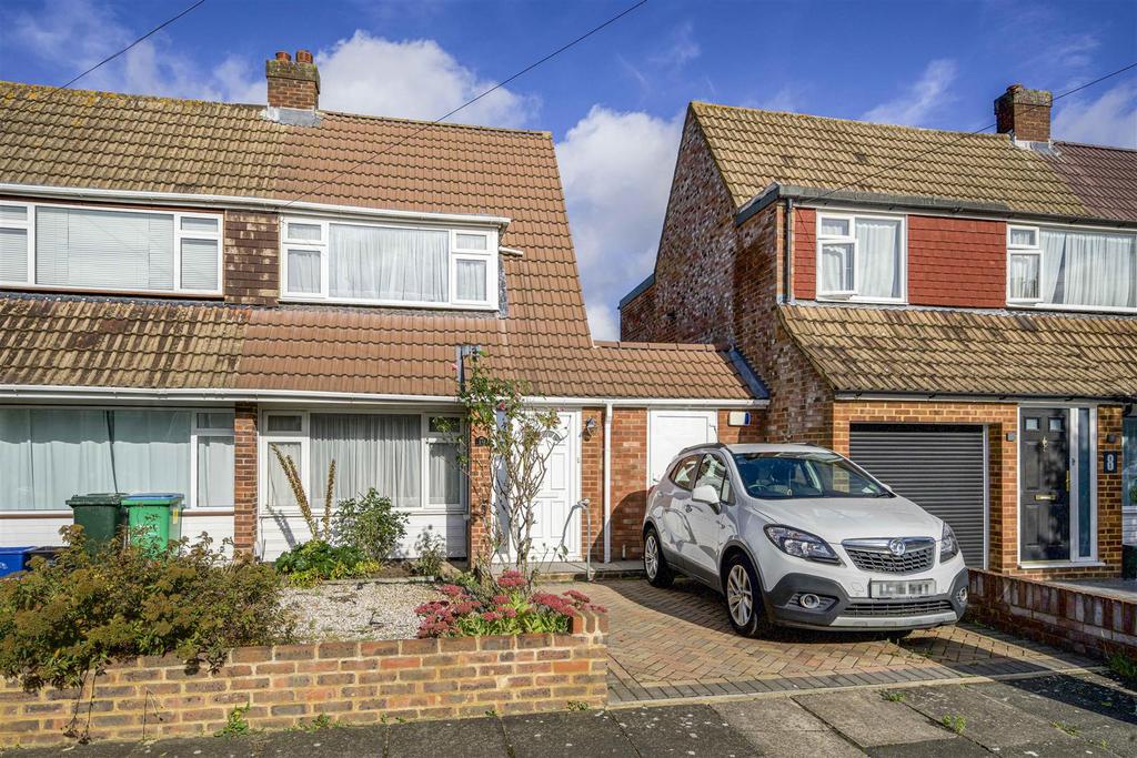 Ringwood Way, Hampton 2 bed semidetached house for sale £590,000