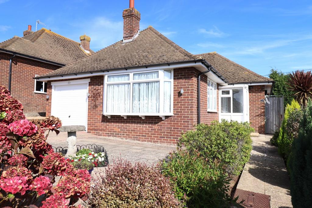 Broad View, BexhillonSea, TN39 2 bed bungalow for sale £399,950