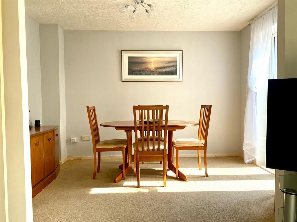 The Heathers, Barry 4 bed house for sale £320,000