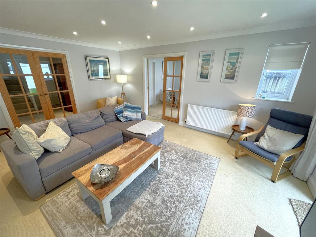 Sitting room.JPG