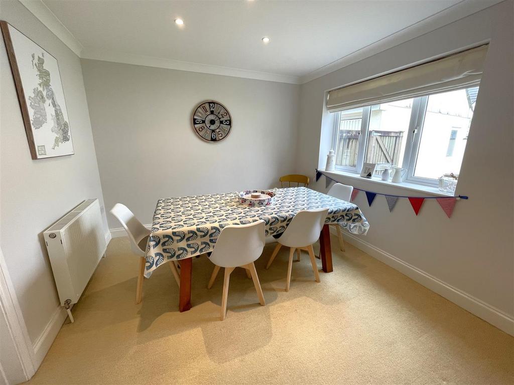 Dining room.JPG