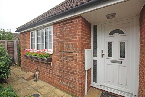 1 bedroom semi-detached bungalow for sale, Grove Road, STEVENAGE, Hertfordshire