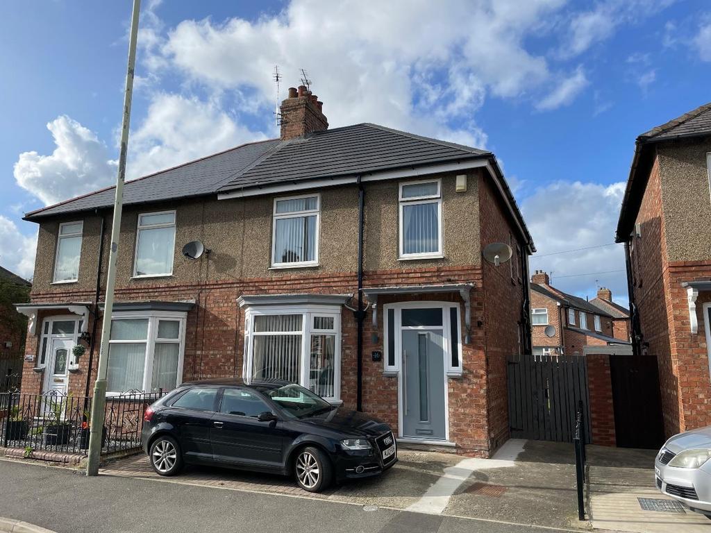 Longfield Road, Darlington 3 bed semidetached house for sale £145,000