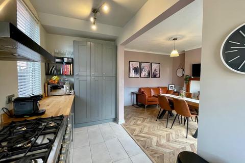 46 Longfield Road, Darlington, DL3 0HX