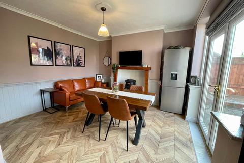 46 Longfield Road, Darlington, DL3 0HX