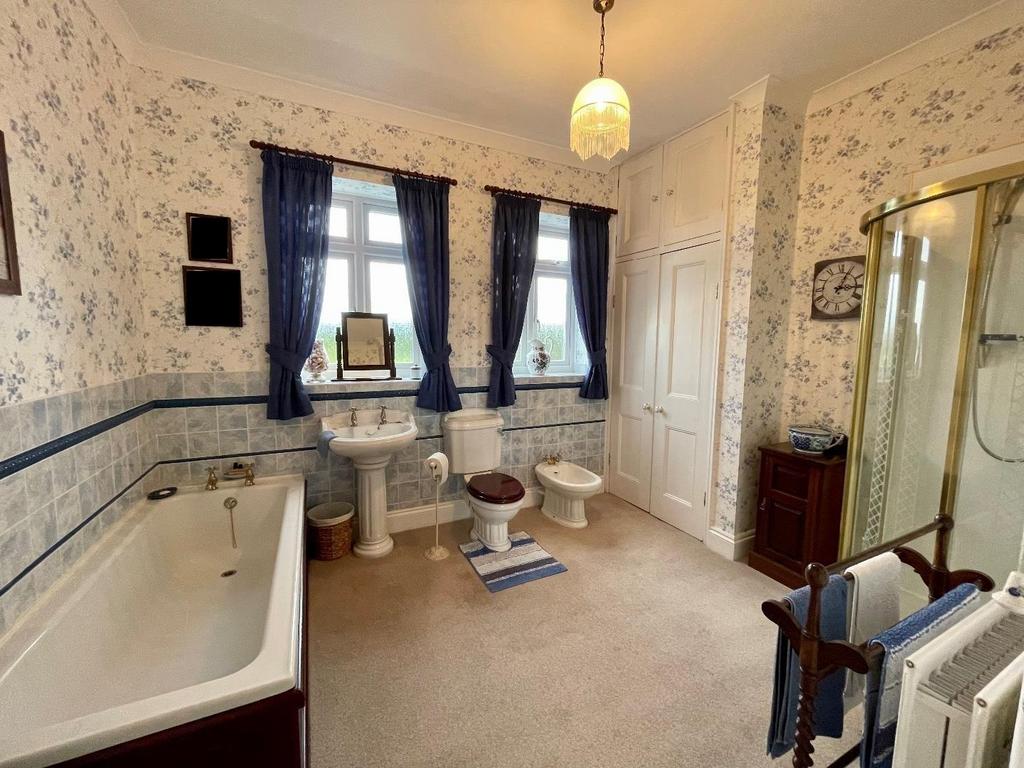 Bathroom/w.c