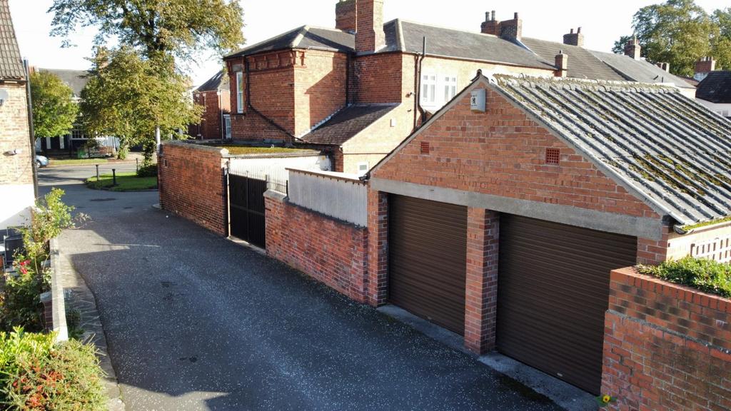 Double garage