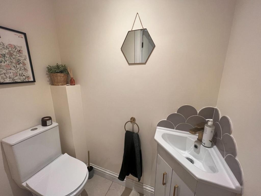 Downstairs cloakroom WC hollow.jpg