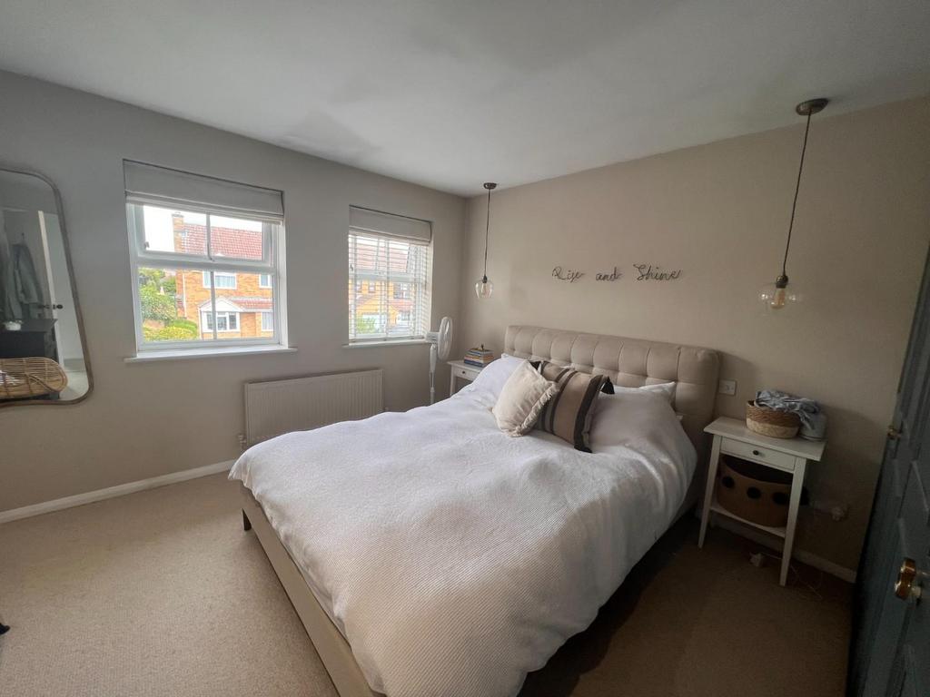 Master Bedroom 2 Hollow.jpg