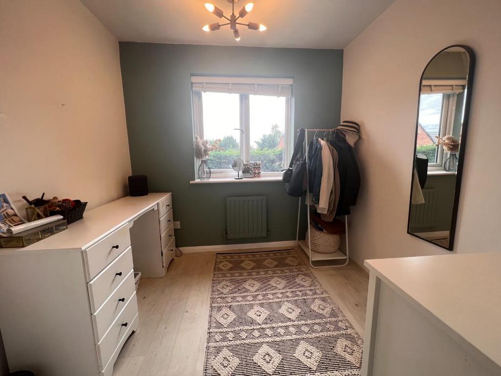 Bedroom 4 Hollow 1.jpg