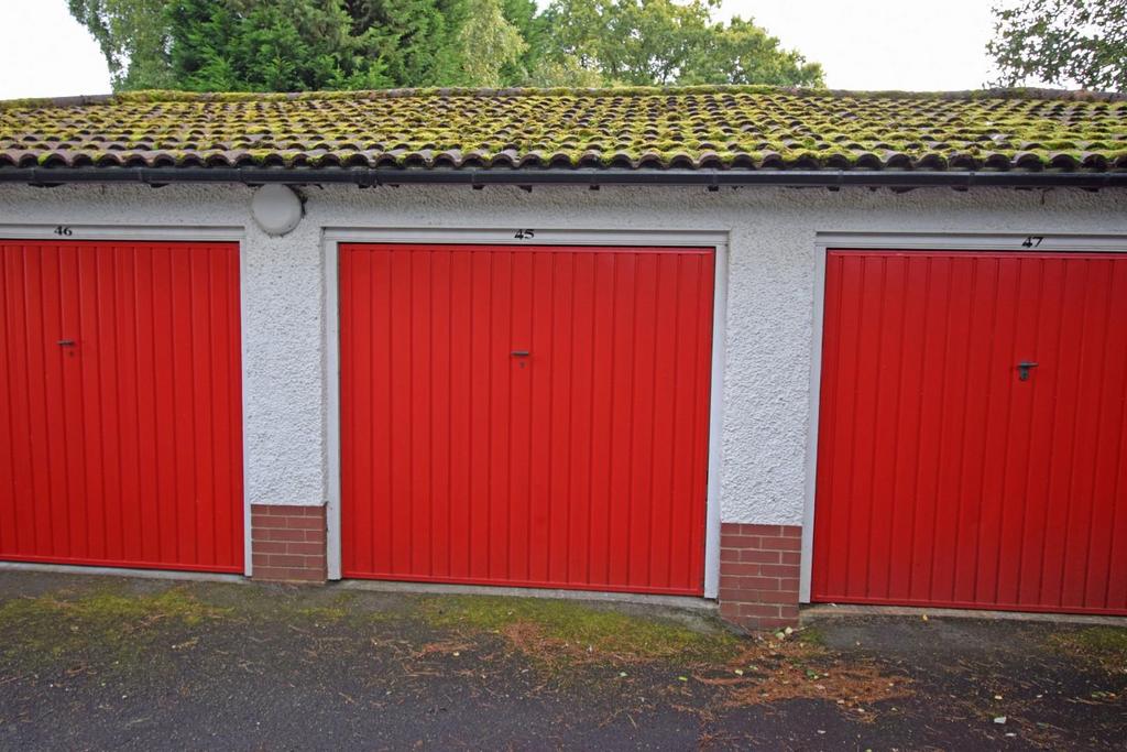 45 Romsley Hill Grange, garage.jpg