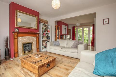 3 bedroom semi-detached house for sale, Beech Avenue, Brentwood