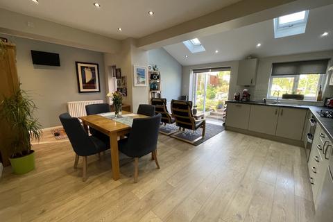 3 bedroom end of terrace house for sale, WOLLASTON - Leonard Road