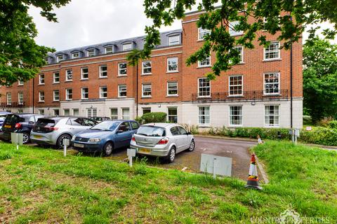 2 bedroom retirement property for sale, College Way, Welwyn Garden City, AL8