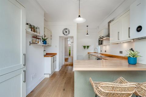 81 Trentham Street, London, SW18 5DH