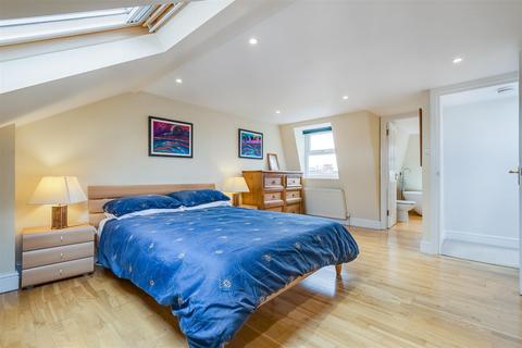 81 Trentham Street, London, SW18 5DH