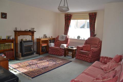 3 bedroom detached house for sale, Lammas Close, Leominster