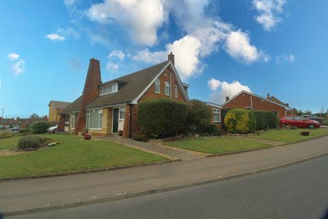 3 bedroom semi-detached bungalow for sale, Roundwood Close, Hitchin, SG4