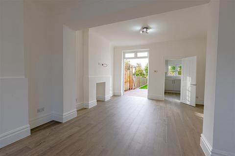 2 bedroom terraced house for sale - Wittonwood Road, Frinton-On-Sea