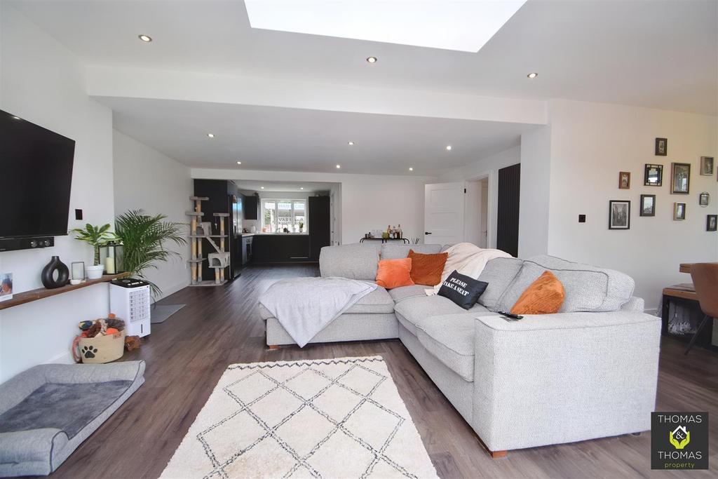Cheltenham Road East, Gloucester 3 bed end of terrace house for sale £325,000