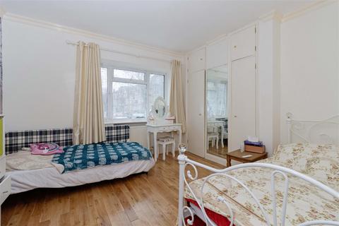 3 bedroom apartment for sale - Eaton Gardens, Hove
