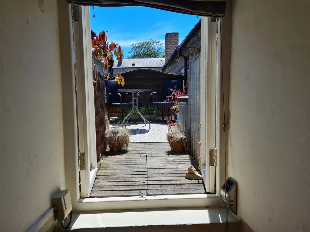 Access to balcony in flat