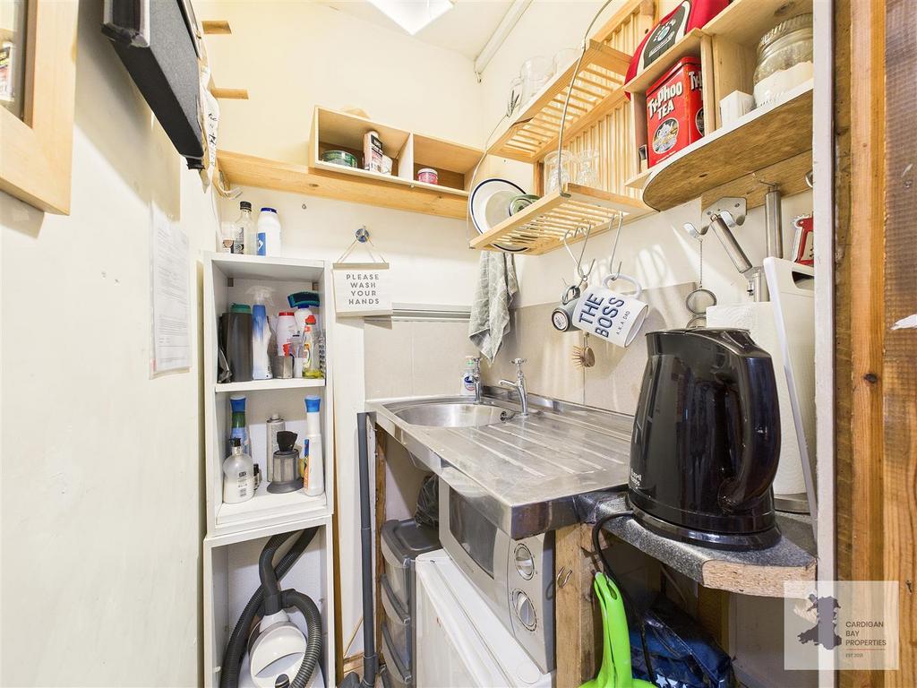 Retail/Shop Kitchenette