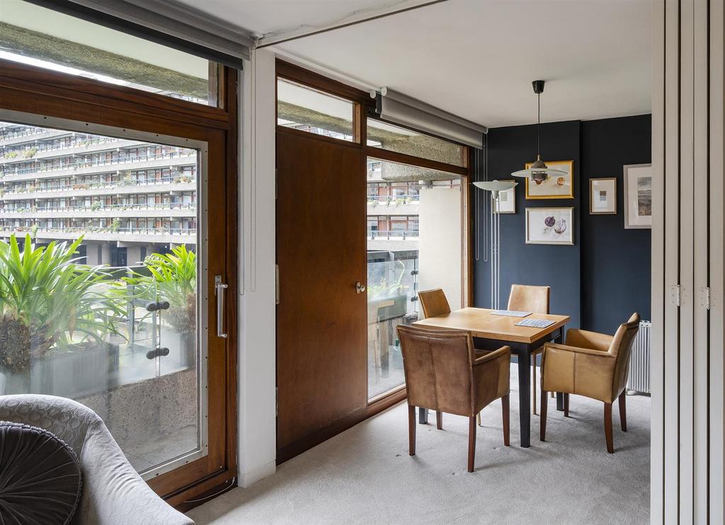 102 Mountjoy House - low res - NPP06018.jpg