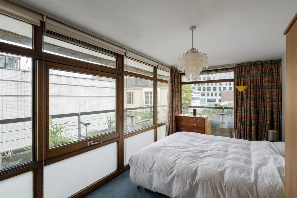 102 Mountjoy House - low res - NPP06006.jpg