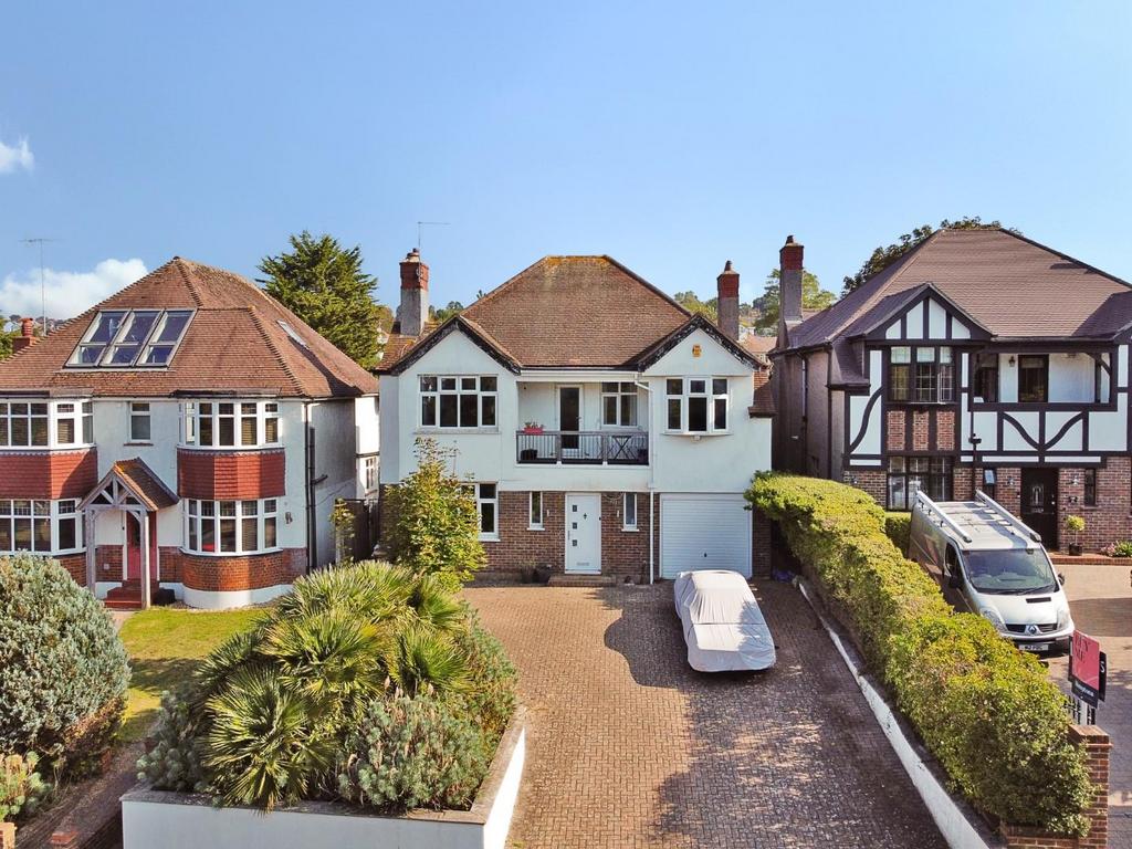Goldstone Crescent, Hove 4 bed house for sale £1,250,000
