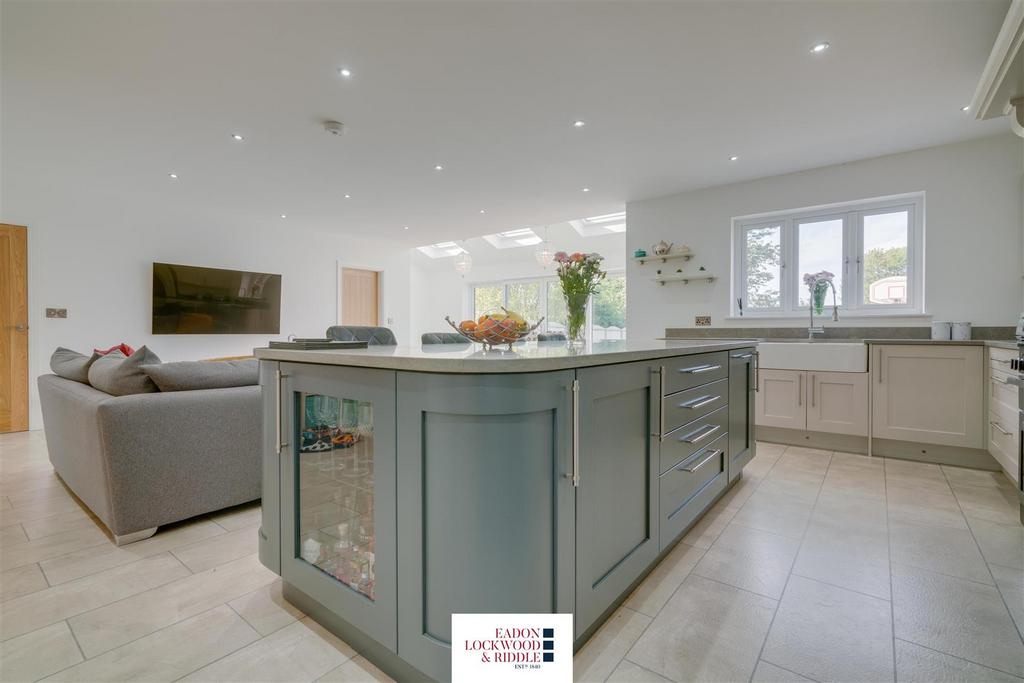 Goose Lane, Wickersley, Rotherham 5 bed detached house for sale £840,000