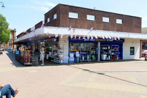 Retail property (out of town) to rent, Royton Square, Oldham OL2