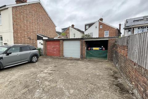 Garage for sale - Queens Road, Tunbridge Wells