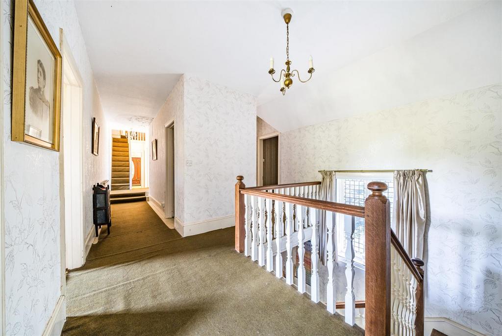 Upper landing